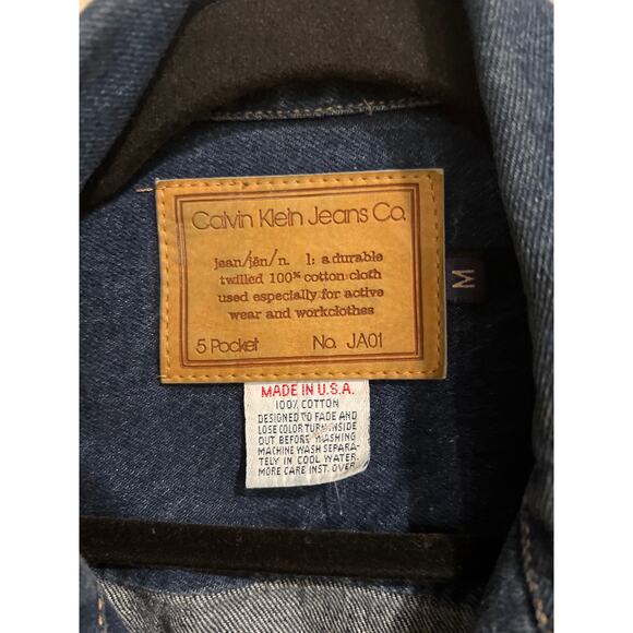 Vintage Calvin Klein size medium jean trucker jacket - Picture 2 of 3